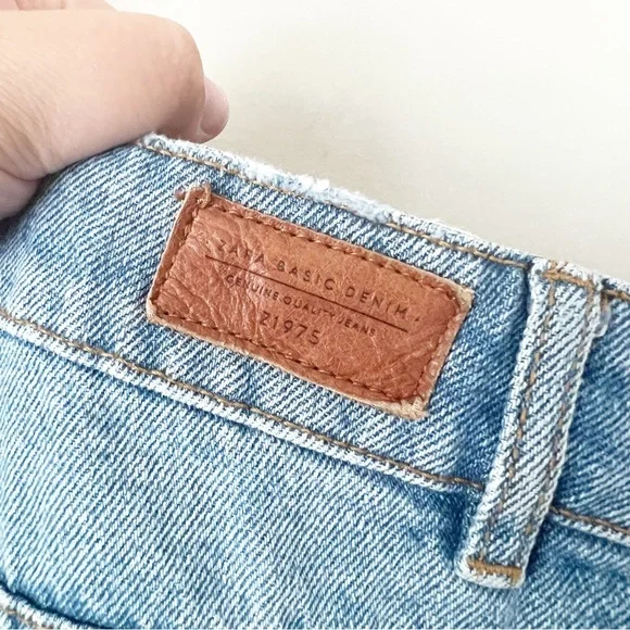 Zara Denim Frill Ruffle Cuff Raw Hem Cropped Jeans Light Wash 2 - Picture 11 of 13